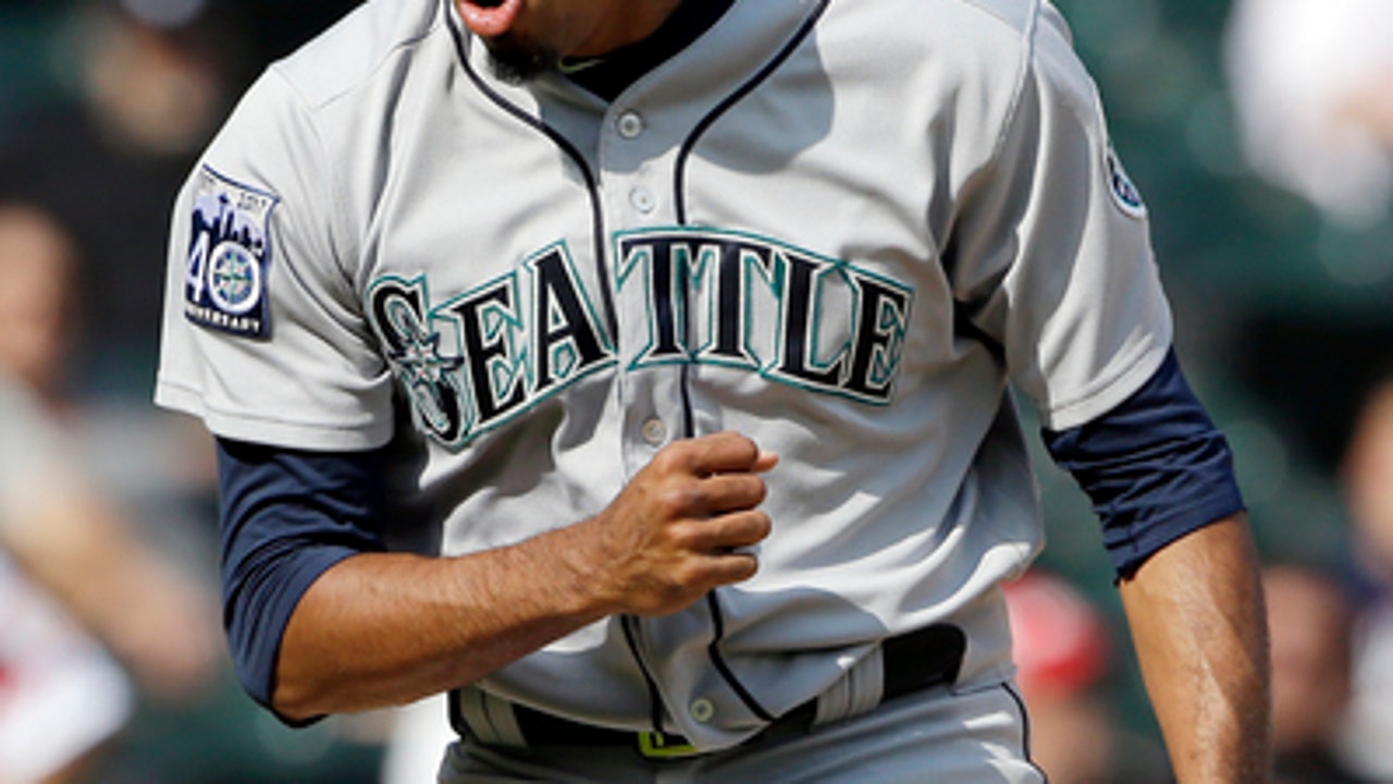 Cruz homers in 10th, sends Mariners over White Sox 7-6 (Jul 16, 2017)